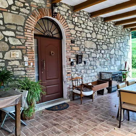 Casa Vitiolo - Right Section *